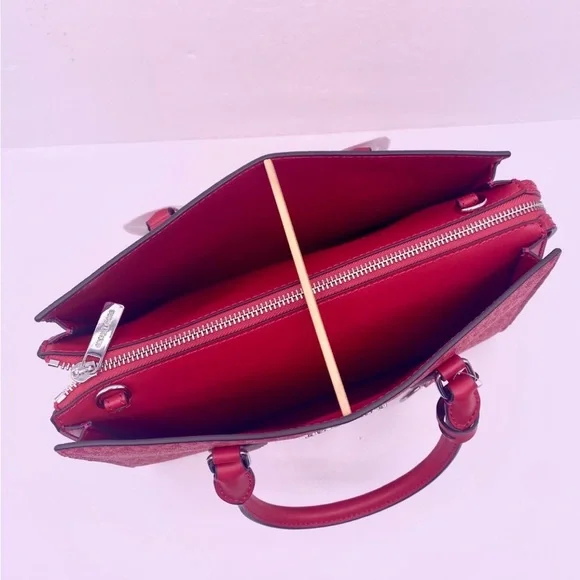 Michael Kors Medium Sheila
Satchel and Trifold Wallet Set - Picture 8 of 11